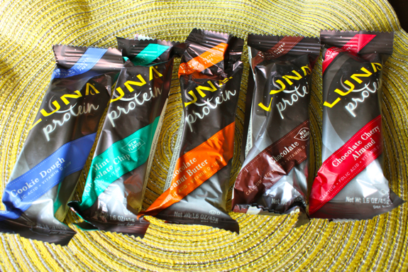  LUNA BAR - Gluten Free Snack Bars - Lemon Zest -8g of