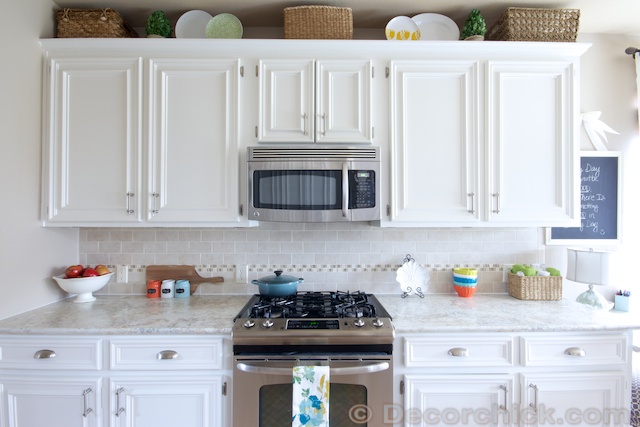 the moment you've been waiting forour white kitchen makeover