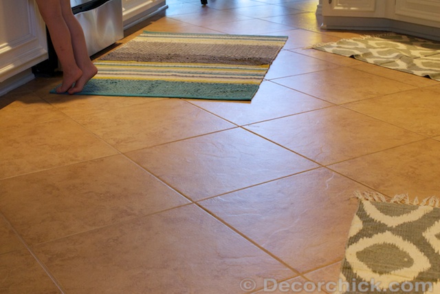 Clean Grout Lines