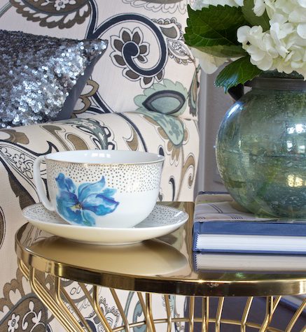 Side Accent Table Decor | www.decorchick.com