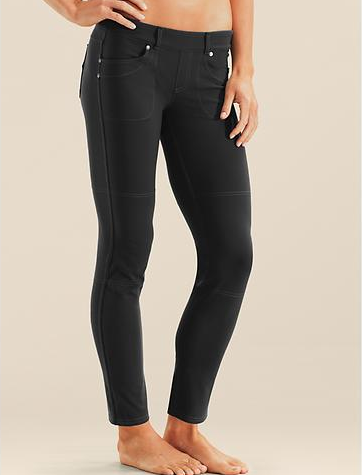 Great Pair of Flattering Leggings | www.decorchick.com